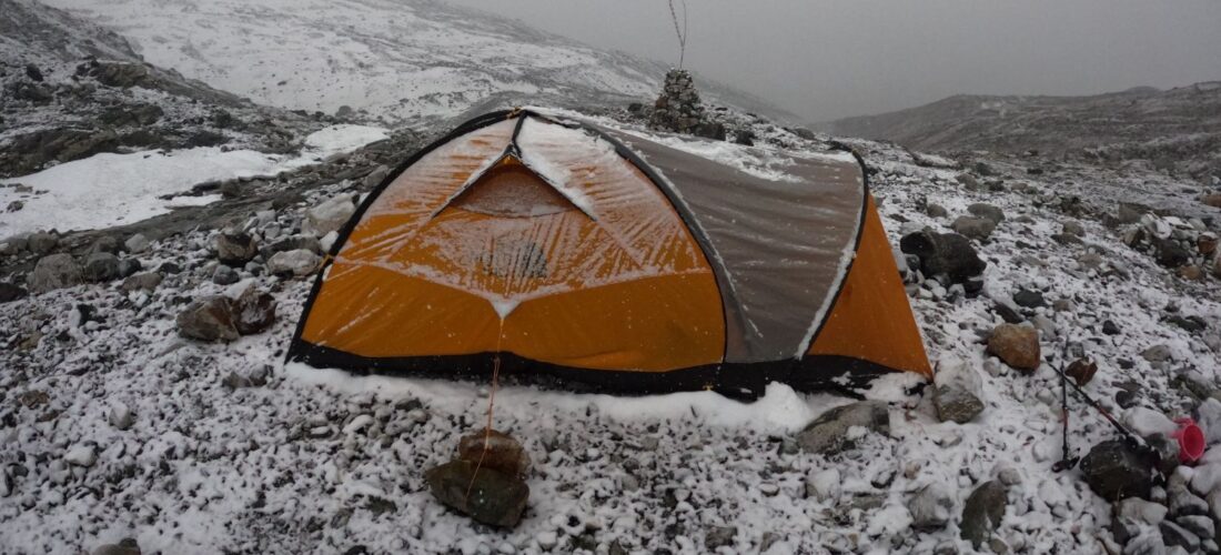 Les camps d'expédition en haute montagne