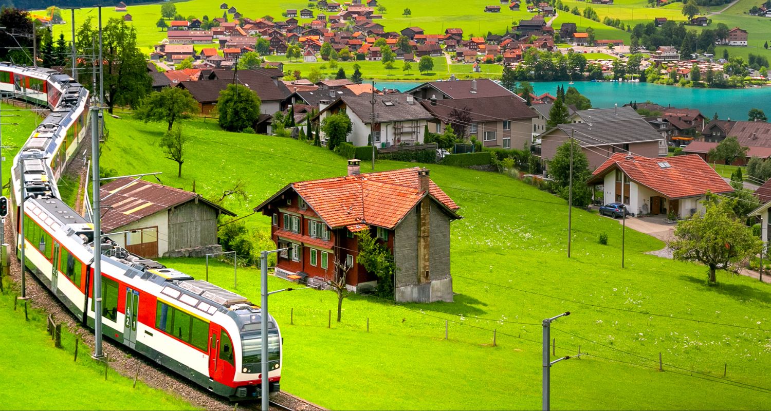 Voyage en train Suisse à travers la Montagne : Guide Pratique