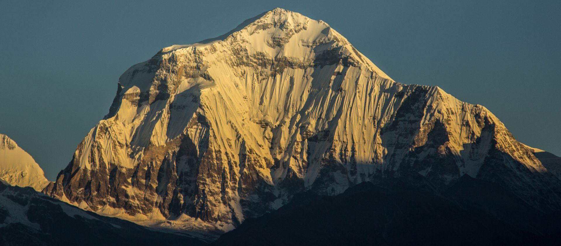 Dhaulagiri : Gravir l'une des montagnes les plus difficiles du Népal